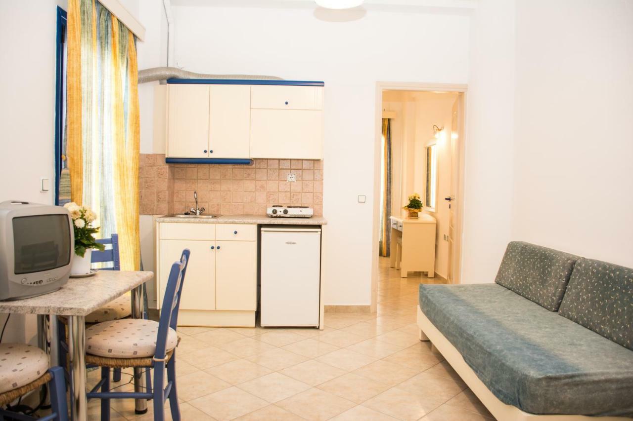 Uncle George Holiday Apts By Estia *